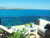 Seafront Apart Terrace Sunbeds stunning ocean views - B&B Is-Sellum