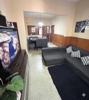 House for up to 6 people, with garage, very good area - B&B San Nicolás de los Arroyos