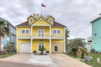 Beach house w/ rooftop patio, views & beach access - B&B Port Aransas