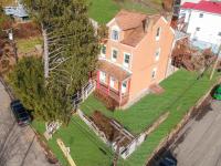 Spacious and Modern Three Bedroom Apartment in Pittsburgh with Parking - B&B Pittsburgh