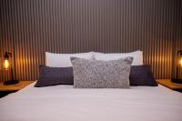 129 at Menlyn Maine - Bed and Breakfast Pretoria