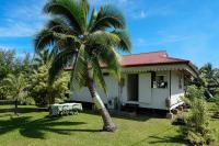 Cozy 2BR Steps from White Sand Beach in Moorea - B&B Hauru