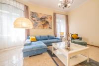 Hunyadi Apartment - Elegant quiet flat in Buda Castle with parking - B&B Budapest