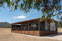 Silver Oak - Quiet Countryside Cottage by the Vines - Chambres d'hôtes Buckaroo