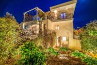 7 Bedroom Luxury Villa - Pool, Garden & Parking - Happy Rentals - Ferienwohnung Scorrano