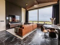 Bay View Villa - B&B Garður