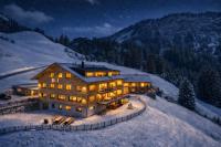 HUS23 with Wellness - Chambres d’hôtes Schröcken