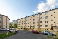 Apartament Idealny Dla Rodzin z Balkonem i Dwiema Sypialniami w Katowicach by Noclegi Renters - Chambres d'hôtes Katowice