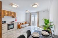 Thirtynine Sunlit Stay very close to Balluta Bay - B&B Sliema