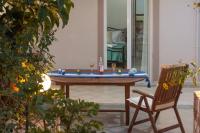 Casa Anthea 3 bedroom apartment with Garden - B&B Kounoupidianá