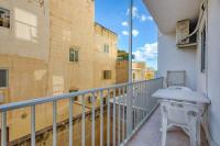 Modern 2BR Apartment, Sleeps 5 near Stunning Bay - B&B Is-Sellum