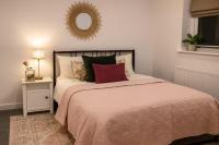 Modern One Bedroom Flat near Anfield Stadium with Parking - B&B Liverpool