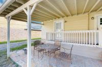 Downtown duplex with patio, enclosed backyard, washer/dryer, streaming, AC, WiFi - B&B San Antonio