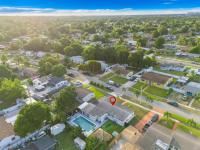Cozy Miami Private Pool House W- Arcade Games, BBQ - Bed and Breakfast Norland