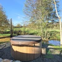 Gîte de rural de 15 personnes, bain nordique, rivière et nature - Chambres d'hôtes Voutré