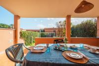 Family Villa - 3 minuti dal Mare e Giardino Privato - B&B Costa Rei