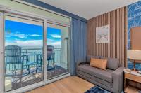 Modern Oceanfront Studio 18th Fl King Balcony - Ferienwohnung Myrtle Beach