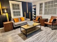 HPThe CottageSpectrumBojanglesNODADogsYard - B&B Charlotte