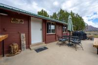 Anasazi Cliffs Lodging - B&B Apple Valley