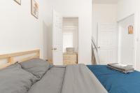 Queens NYC Bright Renovated 2BR Unit Workspace WiFi - B&B Kearny