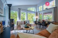 King bed, Cinema screen, Private SPA, Pool, Sauna, Near Quebec - B&B Pont-Rouge