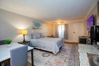 Lux Mins To Nascar HOF CDIA & Atrium Health - B&B Charlotte