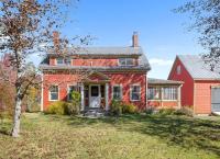 Coastal Red Farmhouse w/Firepit - Holiday Home - B&B Milbridge