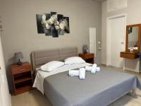 Angeligue Studio with Balcony - B&B Ypsos