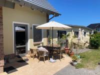 schöne Maisonette-Ferienwohnung am Selliner See mit Terrasse - B&B Ostseebad Baabe
