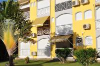 Le Bounty, charmant studio avec piscine - B&B Sainte-Luce