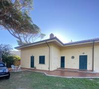Tuscan seafront apartment with private access to sea - Bed and Breakfast Castiglioncello