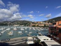 La Finestra sul Mare - Lerici Bright Sea view Apartment on Two floors in Lerici, 4 Guests - Chambres d'hôtes Lerici