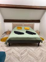 Maison aux portes de Dijon à la campagne - B&B Izier