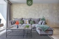 Luxury 2 BR Condo Near Beaches - Pools - Gym - B&B Nuevo Vallarta