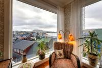 Penthouse apartment in the heart of Torshavn! - Chambres d'hôtes Tórshavn