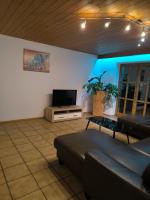 Geräumige Wohnung mit zwei Schlafzimmern und Balkon - Ferienwohnung Eching