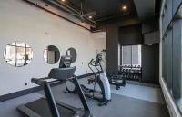 Modern Condo for 6 with Rooftop & Gym Near DT - B&B Nashville
