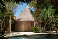 The Africa House - Three-Bedroom Villa with Private Pool