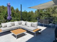 Villa 8-12 personnes avec piscine, entre Aix et Cassis - B&B La Destrousse