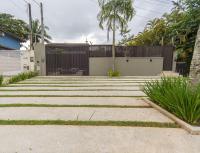 Casa com Piscina e Area Gourmet em Barra do Una - B&B Pôrto do Una