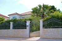 Apartments on Gorana Pavlova 24 - Chambres d’hôtes Sutivan