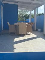 The blue wave - B&B Willemstad