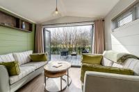 2 Bed in Oulton Broad oc-m31734 - Chambres d'hôtes Carlton Colville