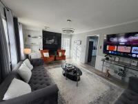 Luxury 4BR Retreat PS5 Massage Chair Renovated - Ferienwohnung Lawrenceville