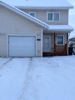 Cozy 3BR Home With Garage - B&B Fairbanks