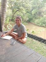 Charming dark lodge in river - B&B Weligama