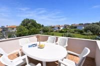 Quiet apartment with terrace - Bed and Breakfast Umag