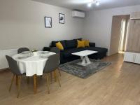 Апартамент Център Сливен 1 - B&B Sliven