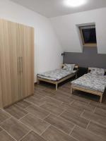 Dominik Apartment - Bed and Breakfast Papkeszi