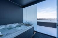 Luxurious Penthouse - Hot Tub & Sauna - B&B Tampere